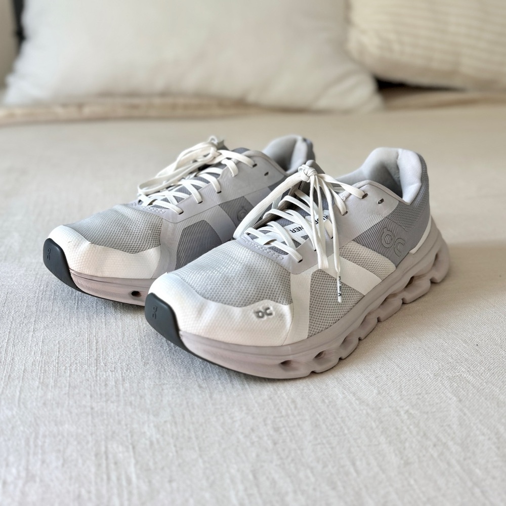 Cloudrunner On Running - image 1